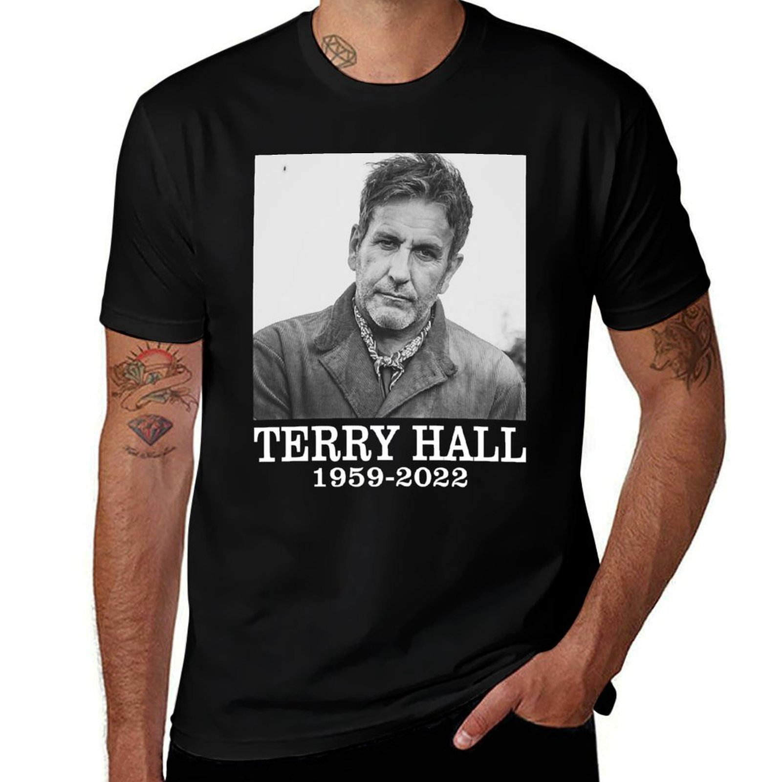 Outdoor Sports Hall - Camiseta RIP TERRY HALL 1959-2022 para
